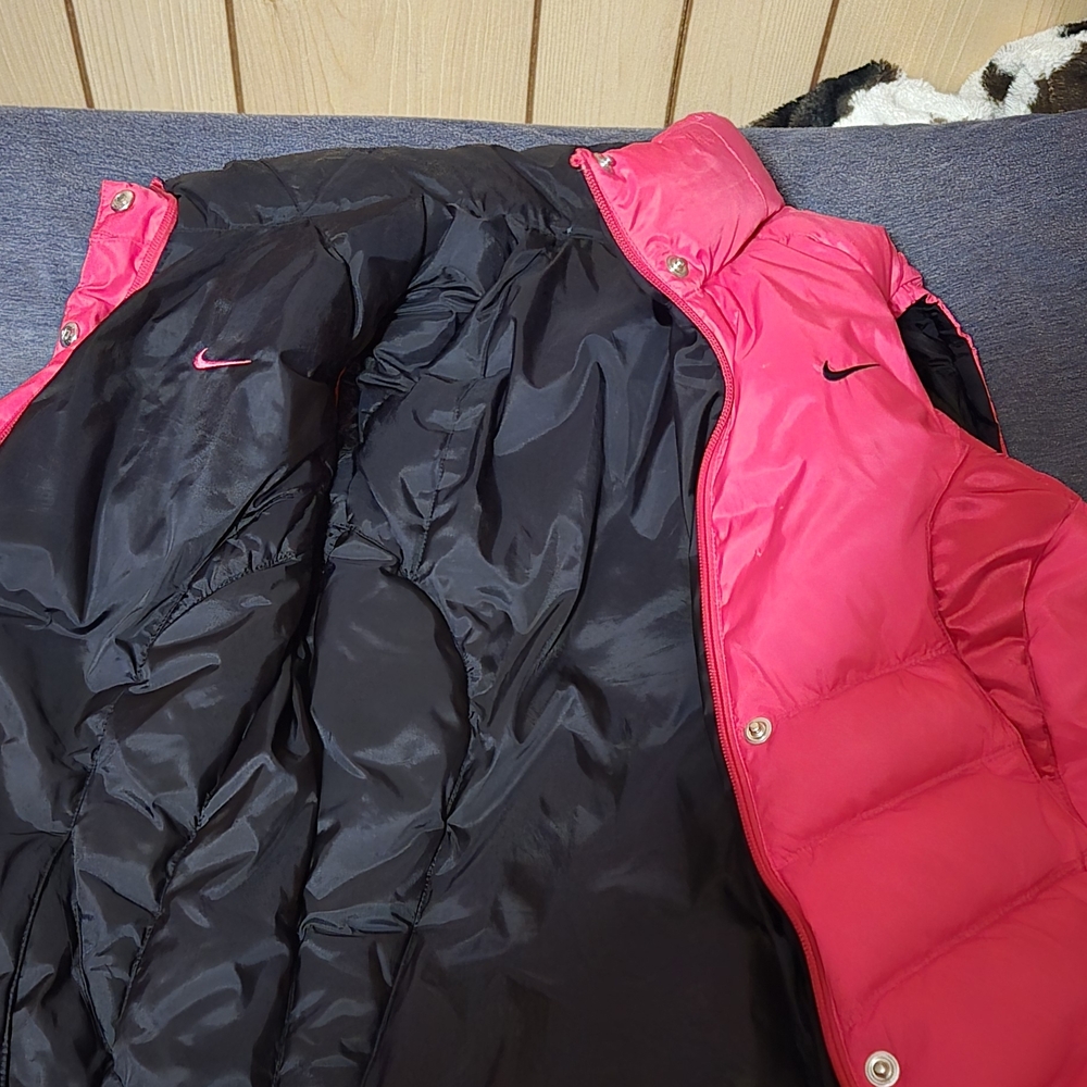 Nike Fuchsia and Black Puffer Vest